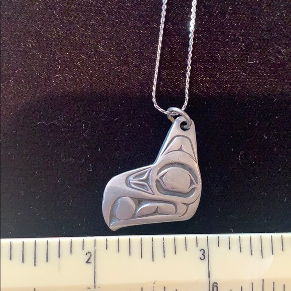 17 inch chain with American Indian made pendant - Picture 4 of 4